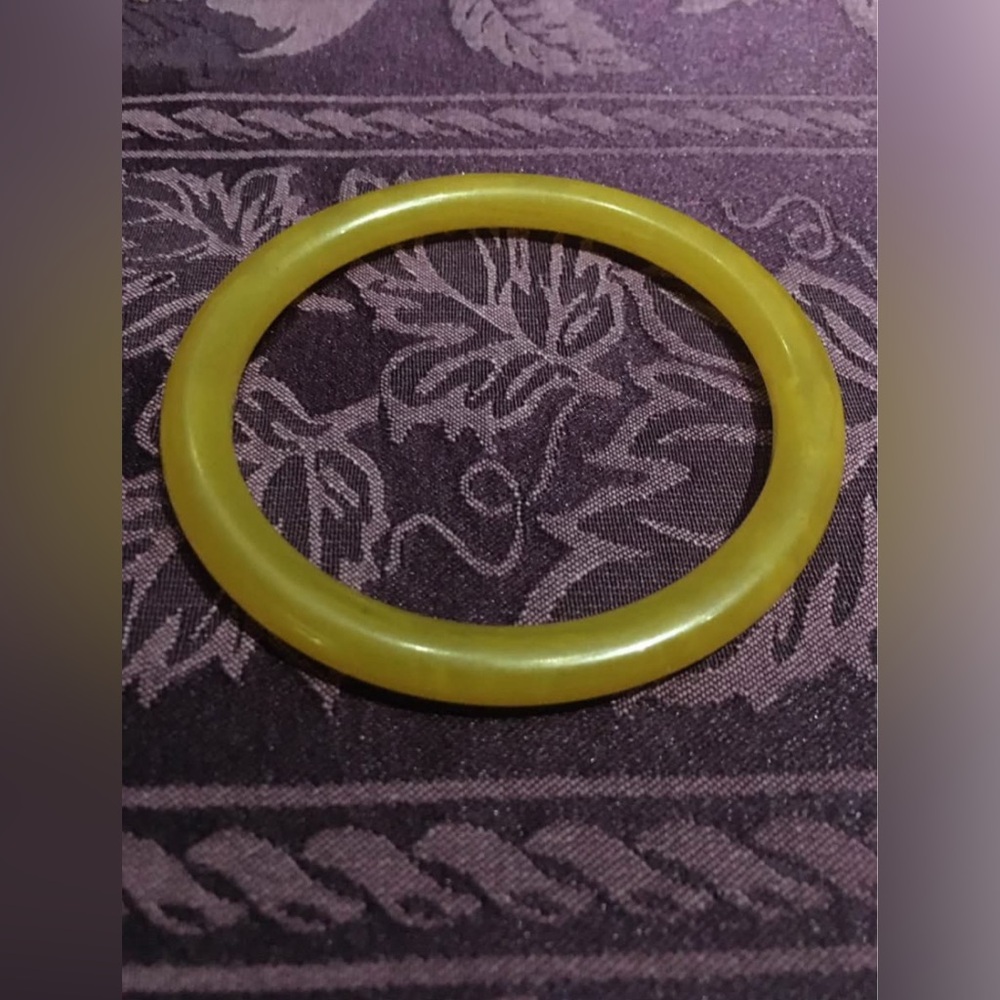Authentic Bakelite Bangle Bracelets - image 5